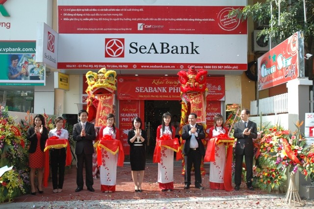 Múa lân khai trương ngân hàng Seabank Lê Thái Tổ