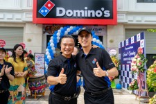 Múa Lân khai trương cửa hàng Domino's Pizza Hà Nội